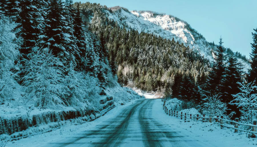 How to Prepare for a Winter Road Trip in the Caucasus? Safety Tips for Cold-Weather Travel