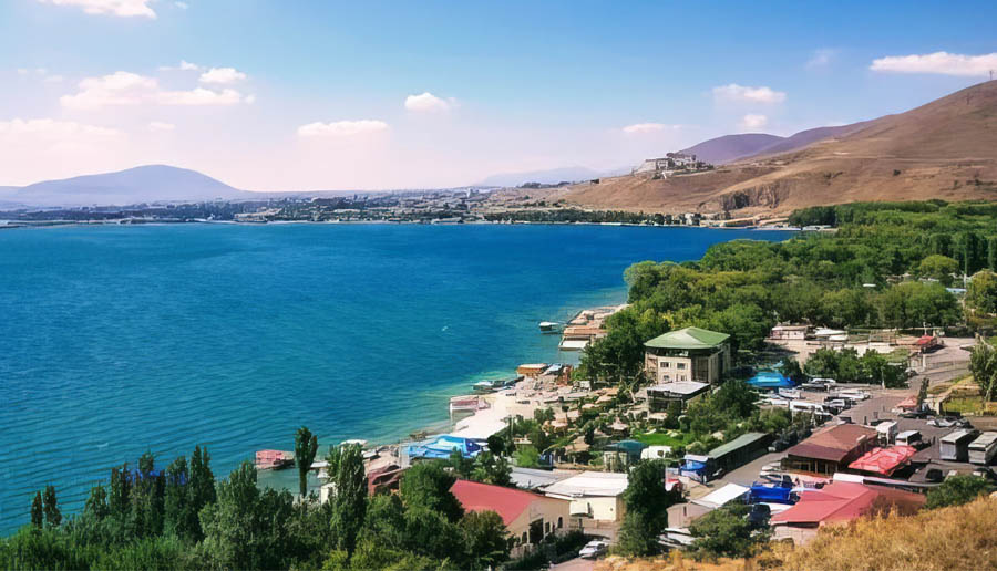 Top 5 Summer Day Trips from Yerevan and Tbilisi by Car